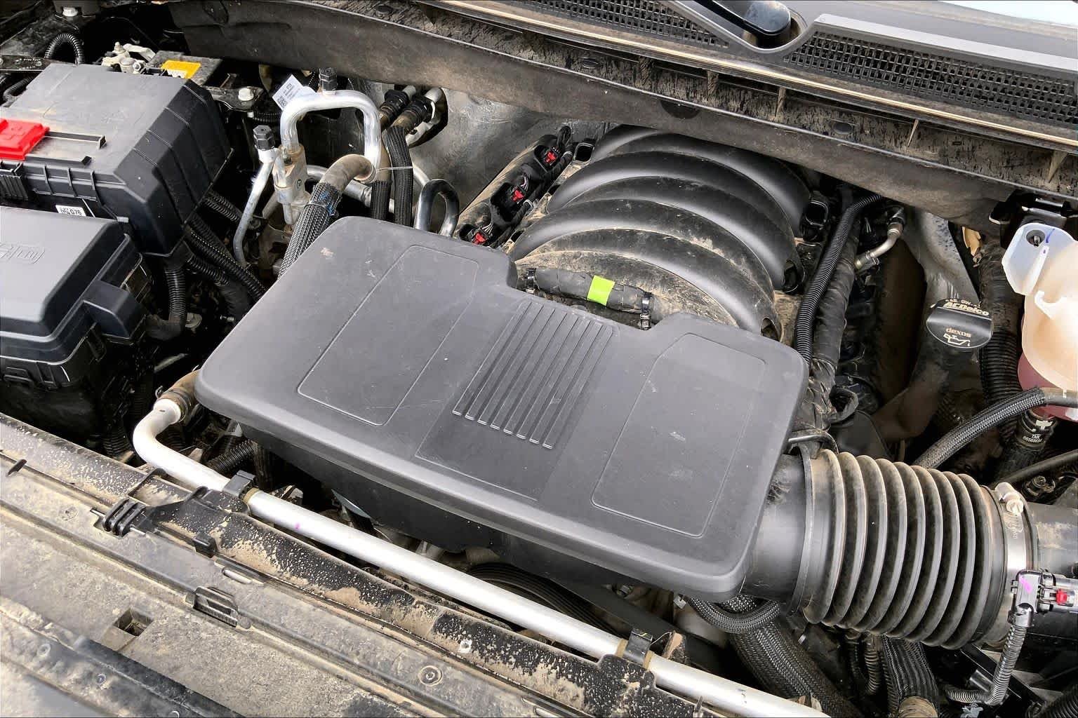 Used 2024 Black Chevrolet ZR2 image 33