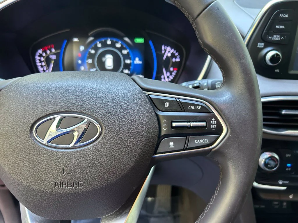 Used 2019 Orange Hyundai SEL Plus image 22