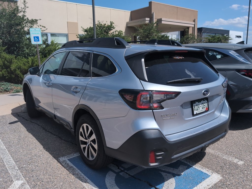Used 2022  Subaru Premium image 2