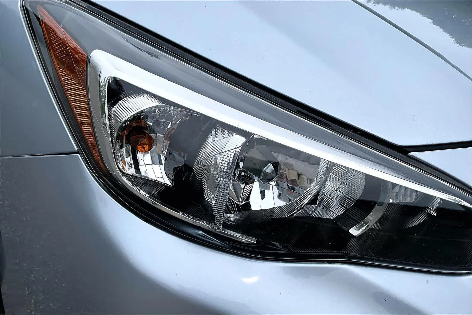 Used 2022 Ice Silver Metallic Subaru  image 26