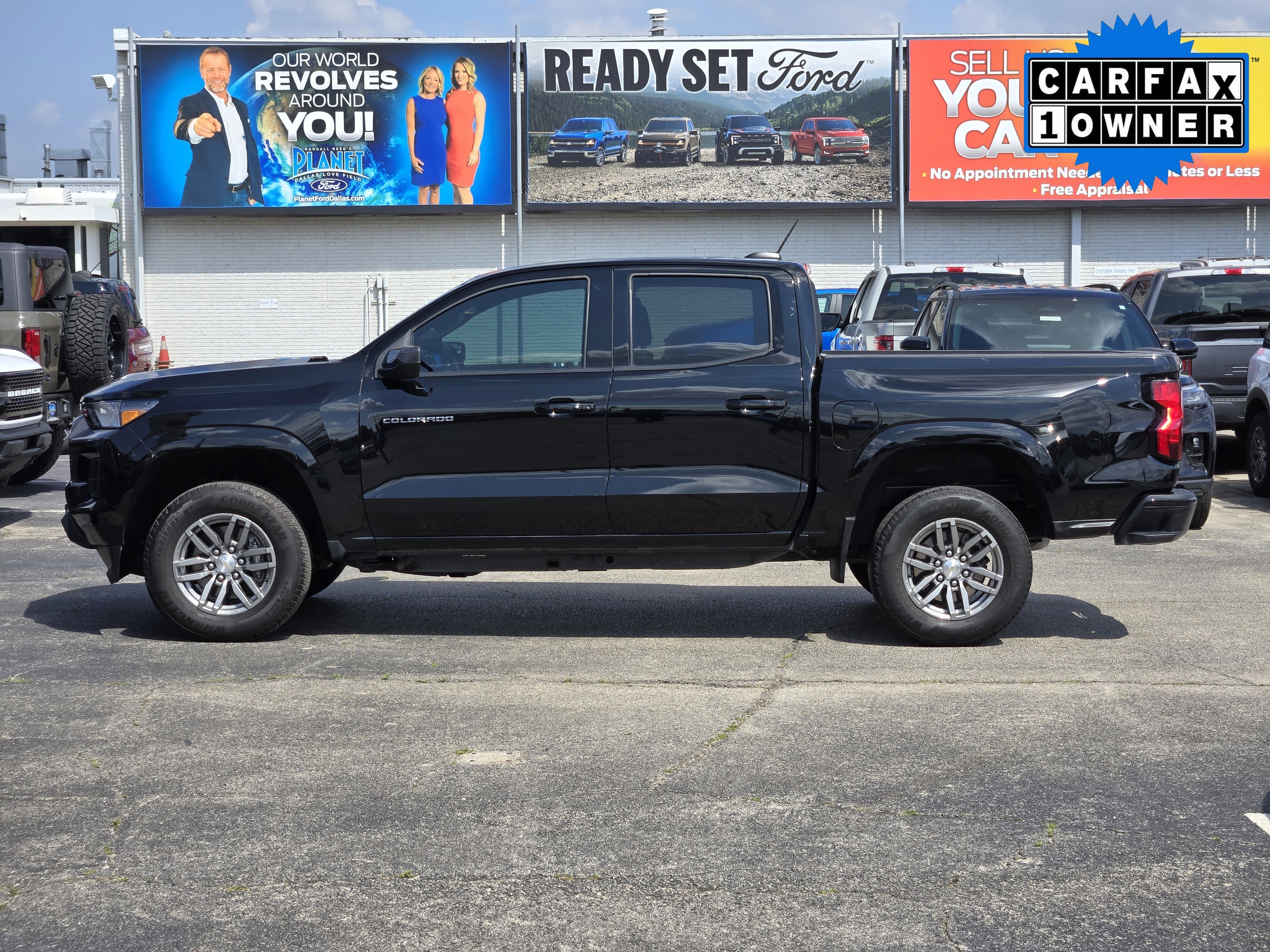 Used 2023 Black Chevrolet LT image 4