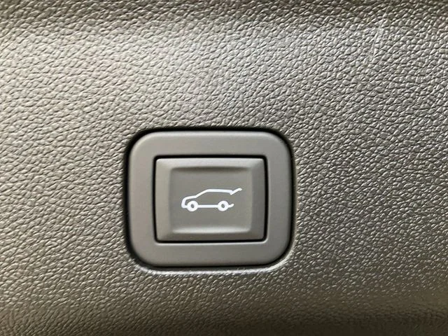 New 2026 White GMC Elevation image 23