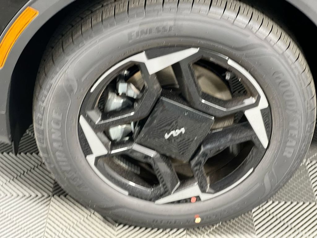 New 2026 Fusion Black Kia EX image 11