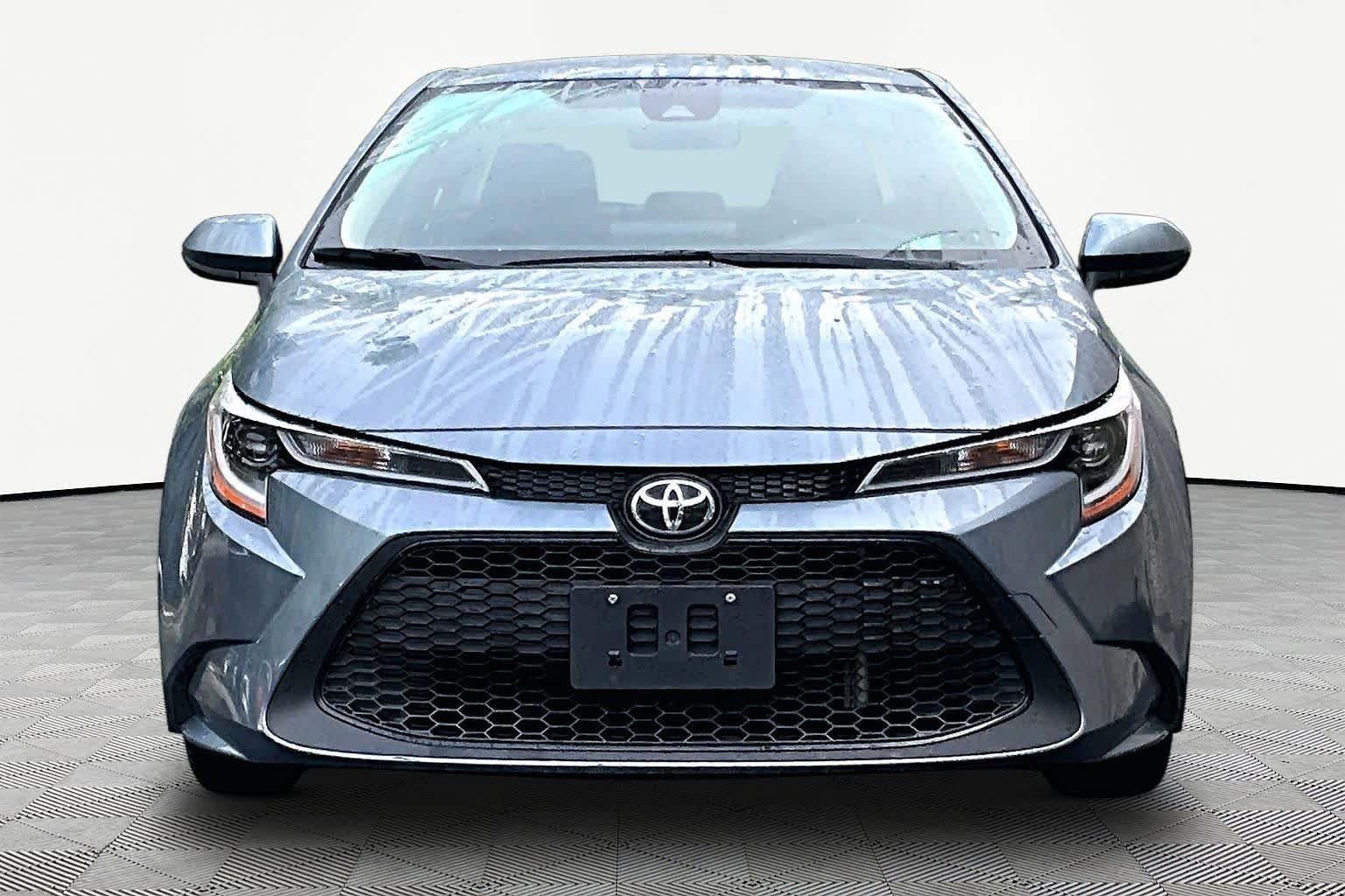 Used 2022 Celestite Toyota LE image 4