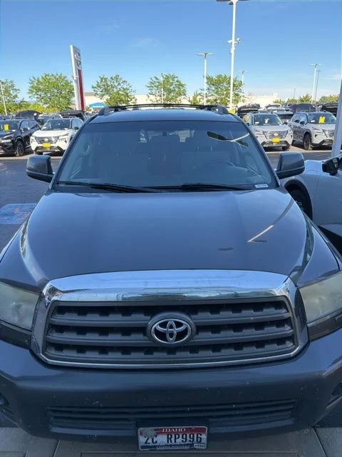 Used 2016 Gray Toyota SR5 image 4