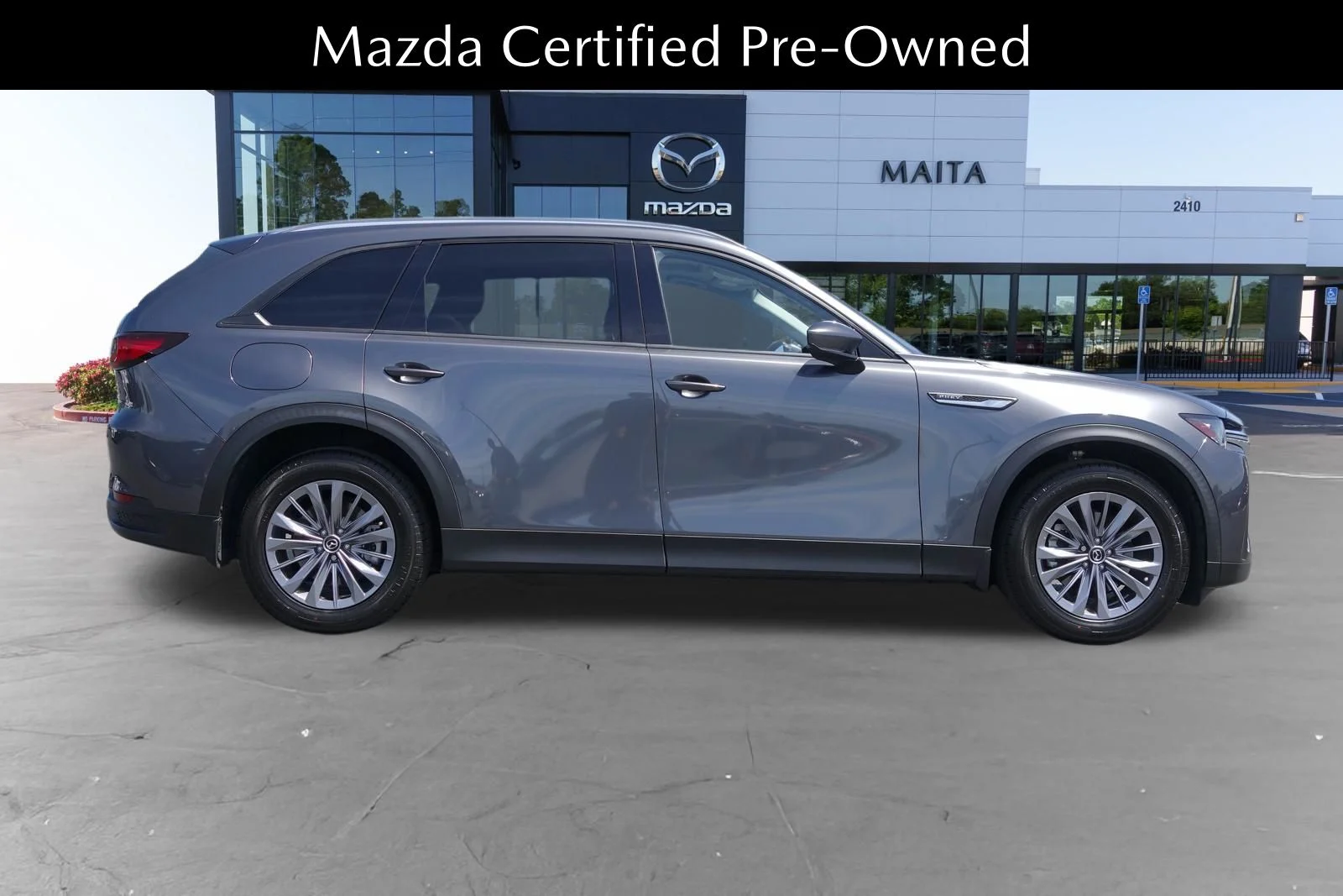 Certified Used 2024 Machine Gray Metallic Mazda Preferred image 2