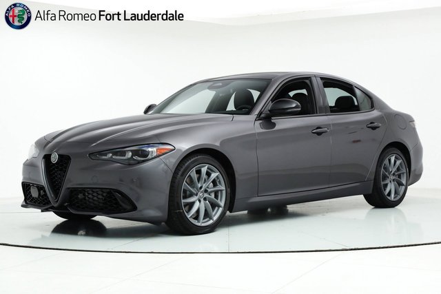 2025 Alfa Romeo Giulia 