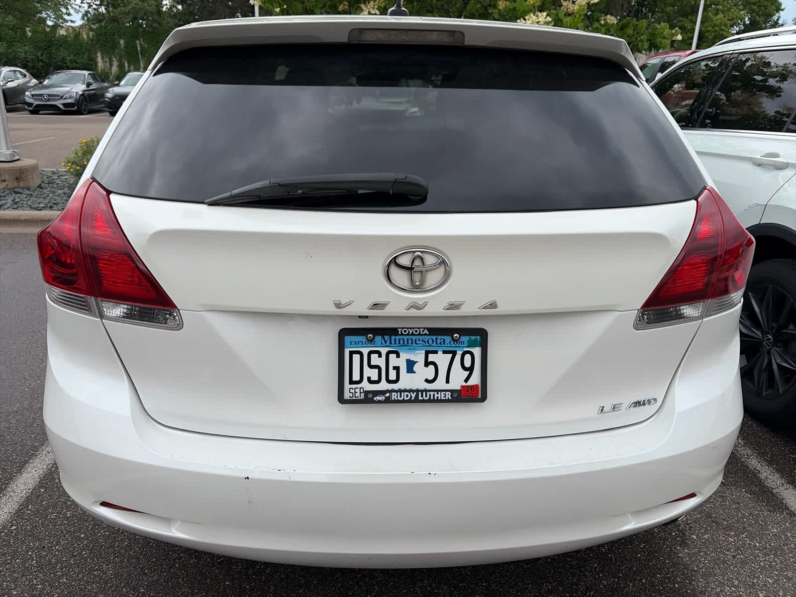 Used 2013 Blizzard Pearl Toyota LE image 5