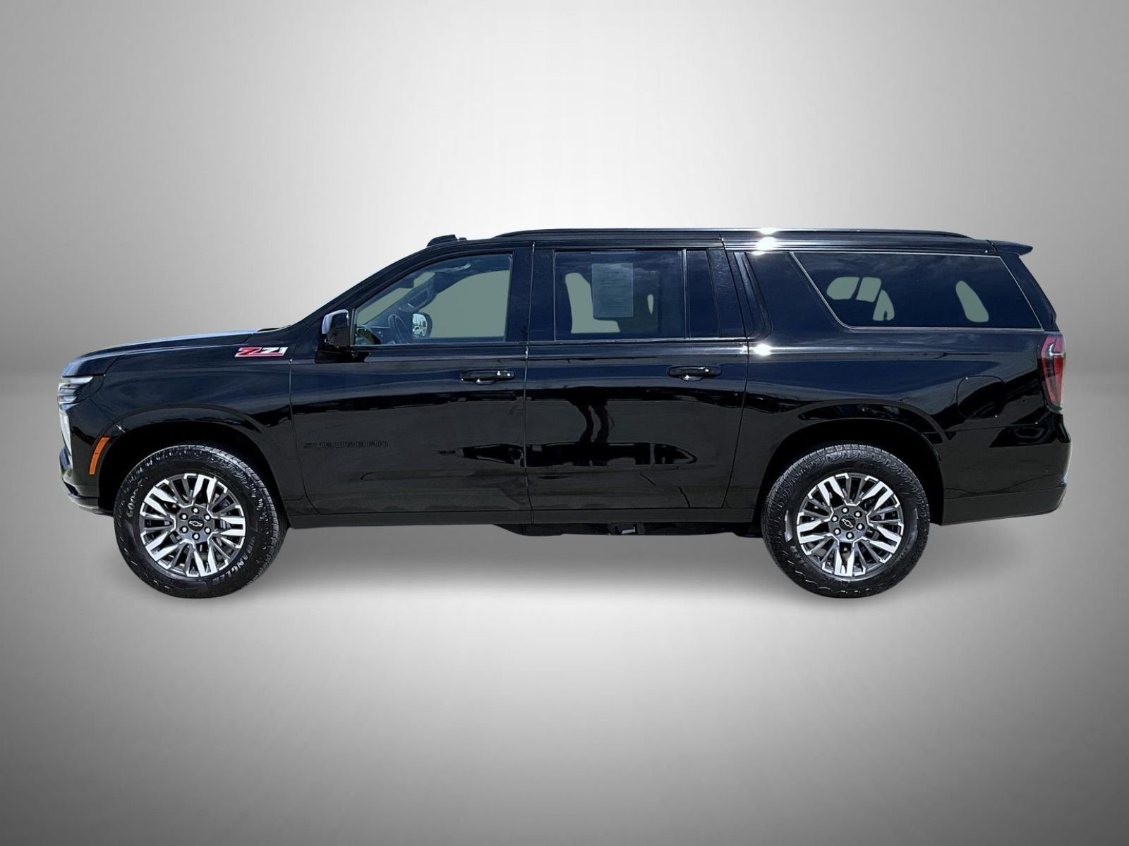 Used 2025 Black Chevrolet Z71 image 8