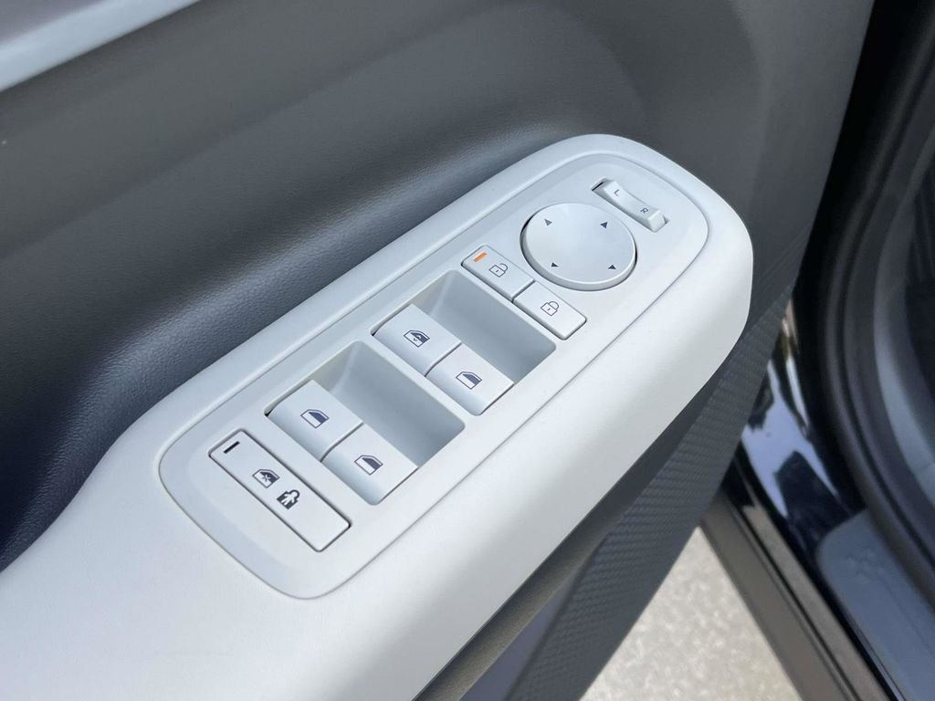 2026 Hyundai Santa Fe SE - Photo 13