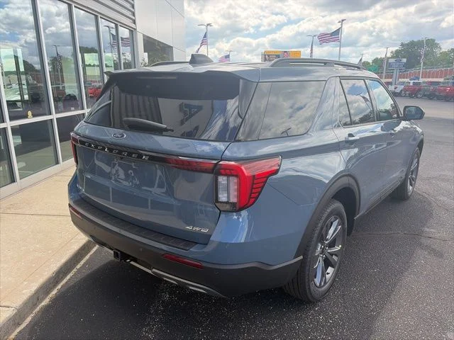 New 2026 Vapor Blue Metallic Ford Active image 37