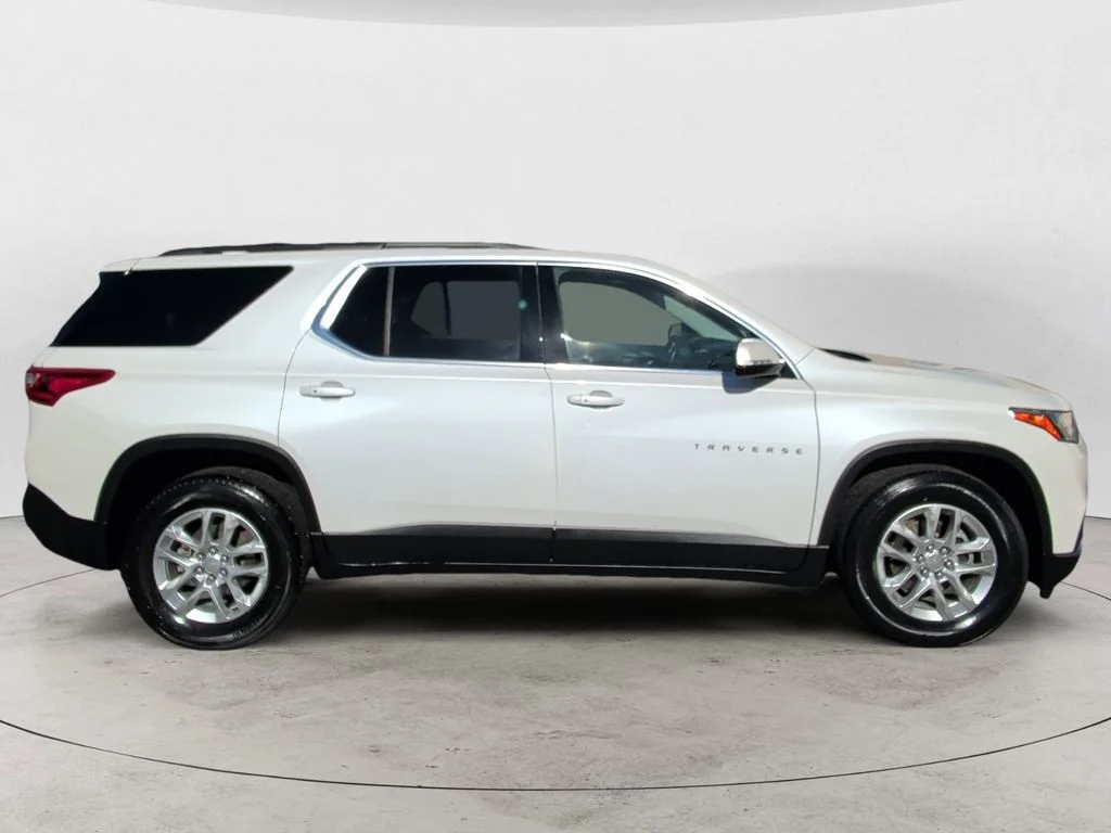 Used 2019 Beige Chevrolet 3LT image 6