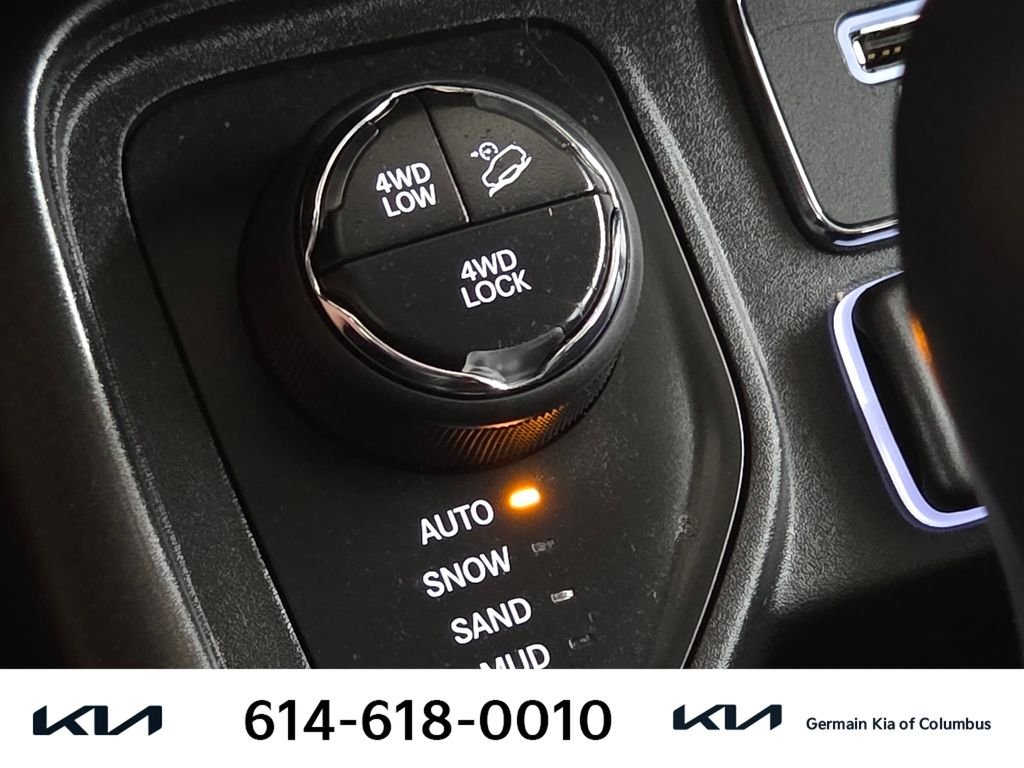 Used 2020 Red Jeep Trailhawk image 30