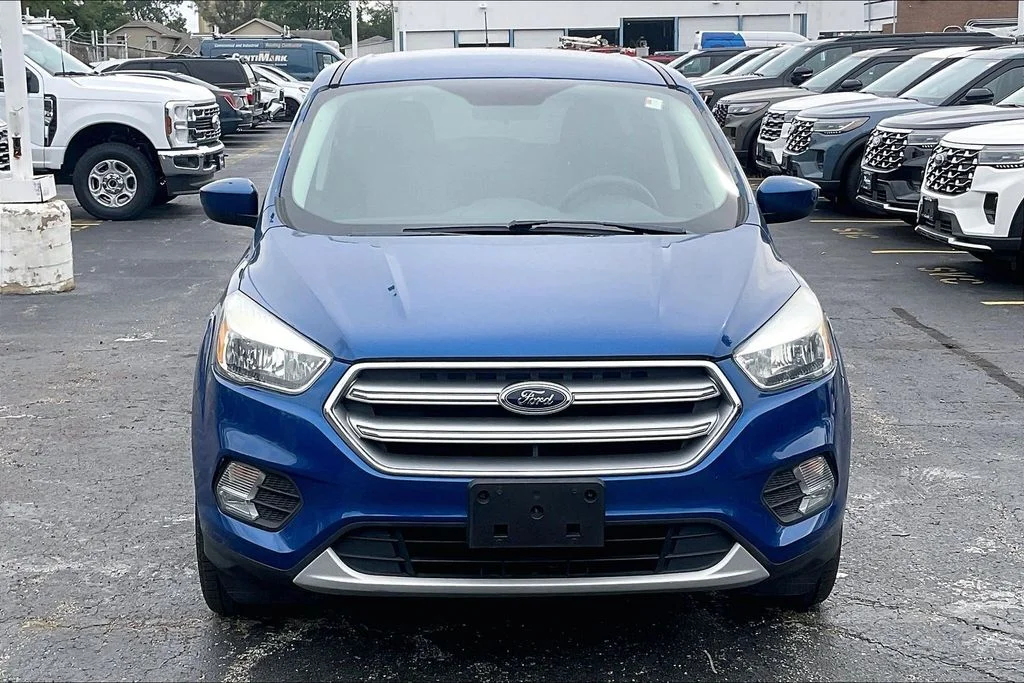 Certified 2017 Ford Escape SE with VIN 1FMCU0GD5HUA10579 for sale in Oak Lawn, IL