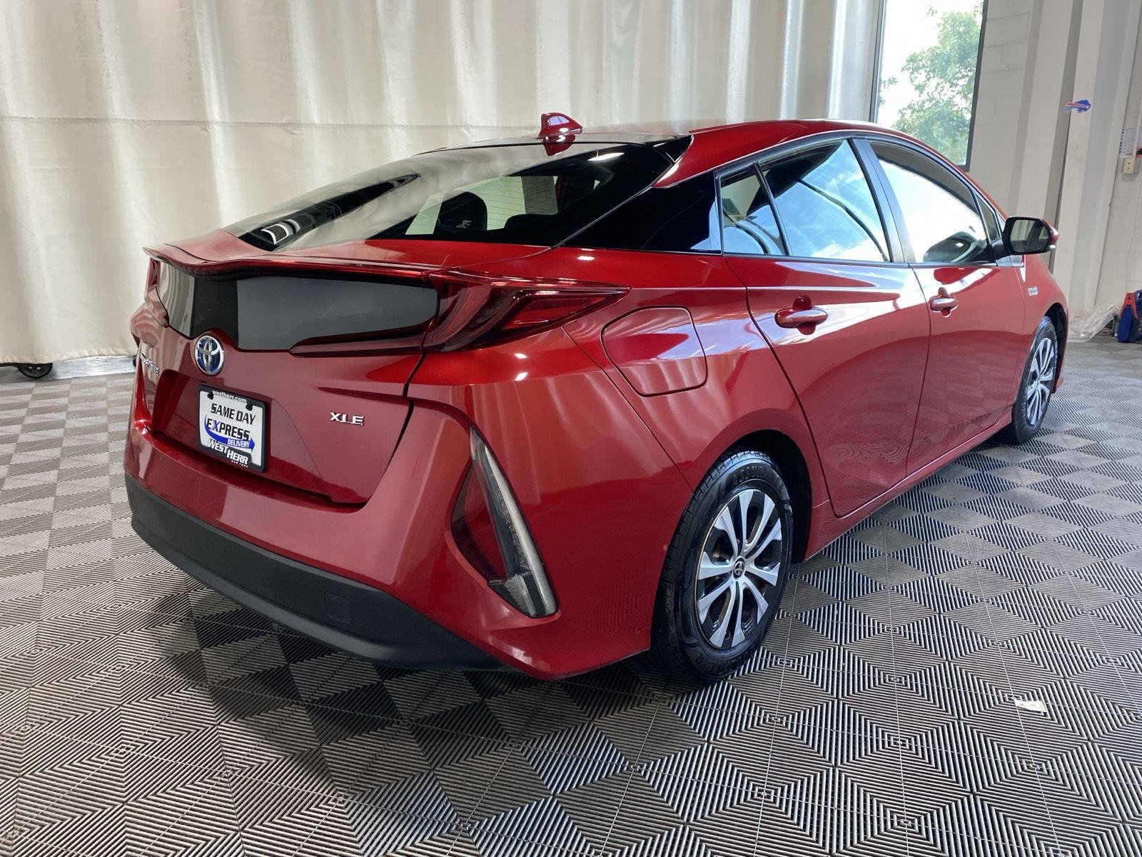 Used 2021 Supersonic Red Toyota XLE image 14