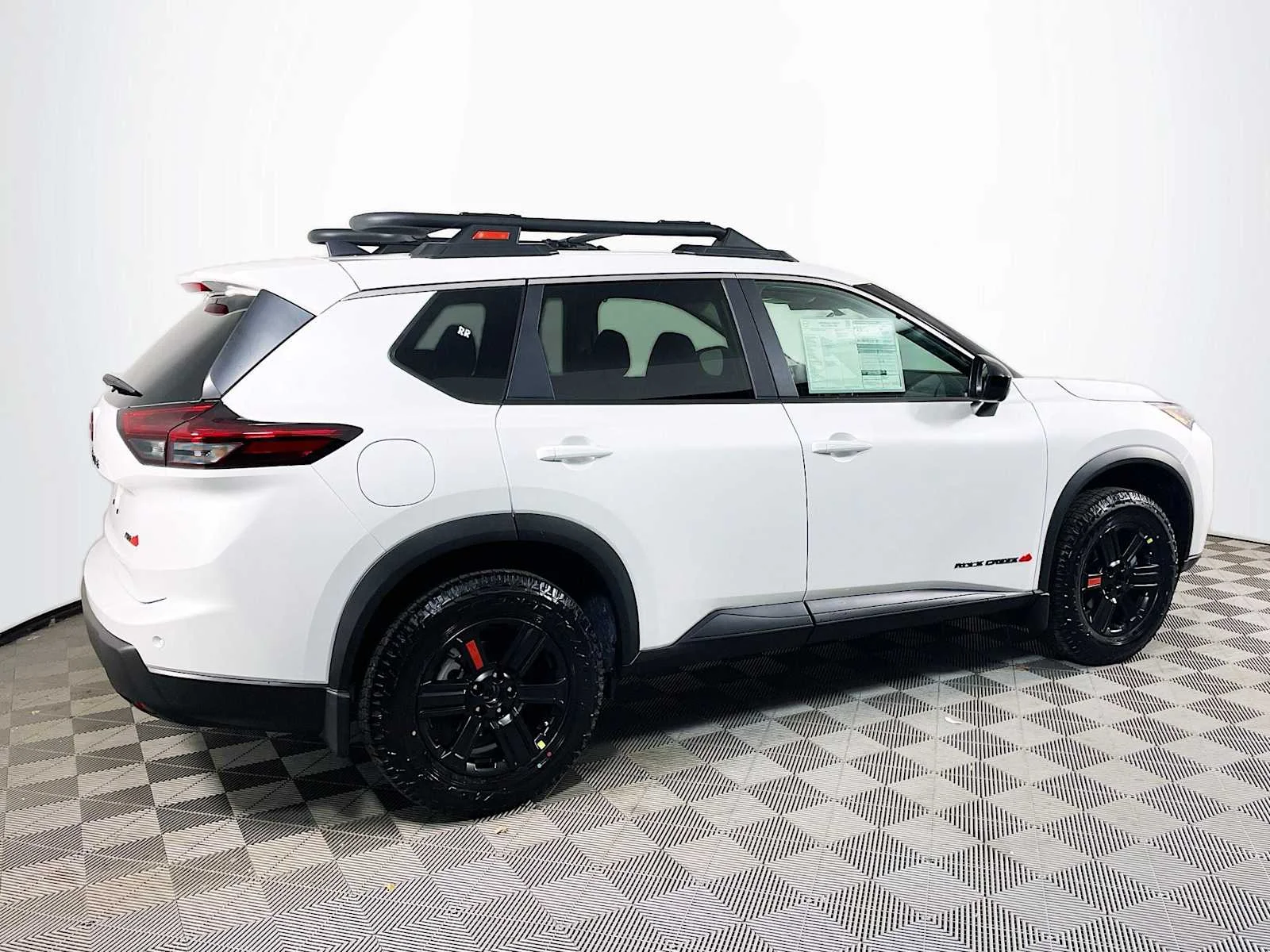 New 2026 Everest White Pearl TriCoat Nissan Rock Creek® image 2