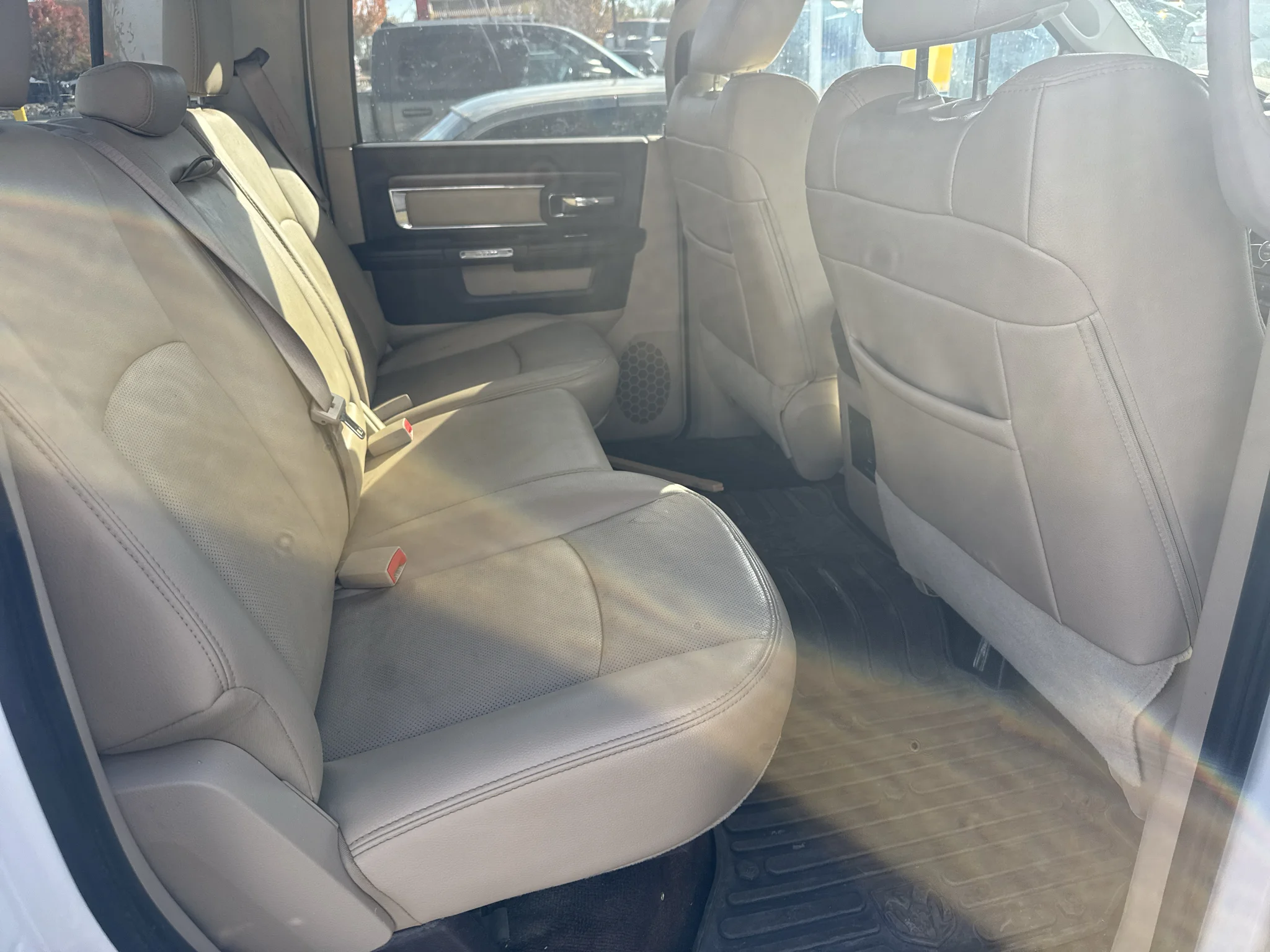 Used 2015 Bright White Clearcoat Ram Laramie image 8