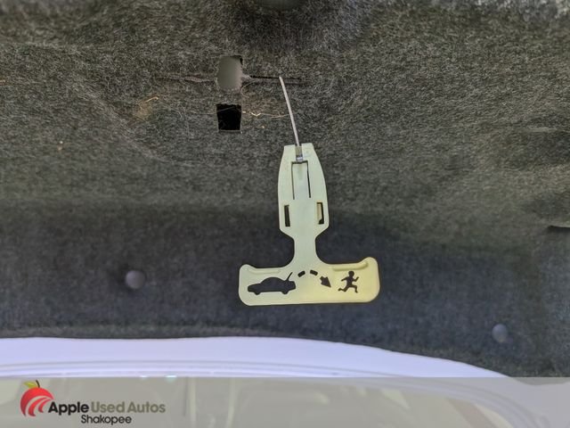 Used 2016 White Ford SE image 11