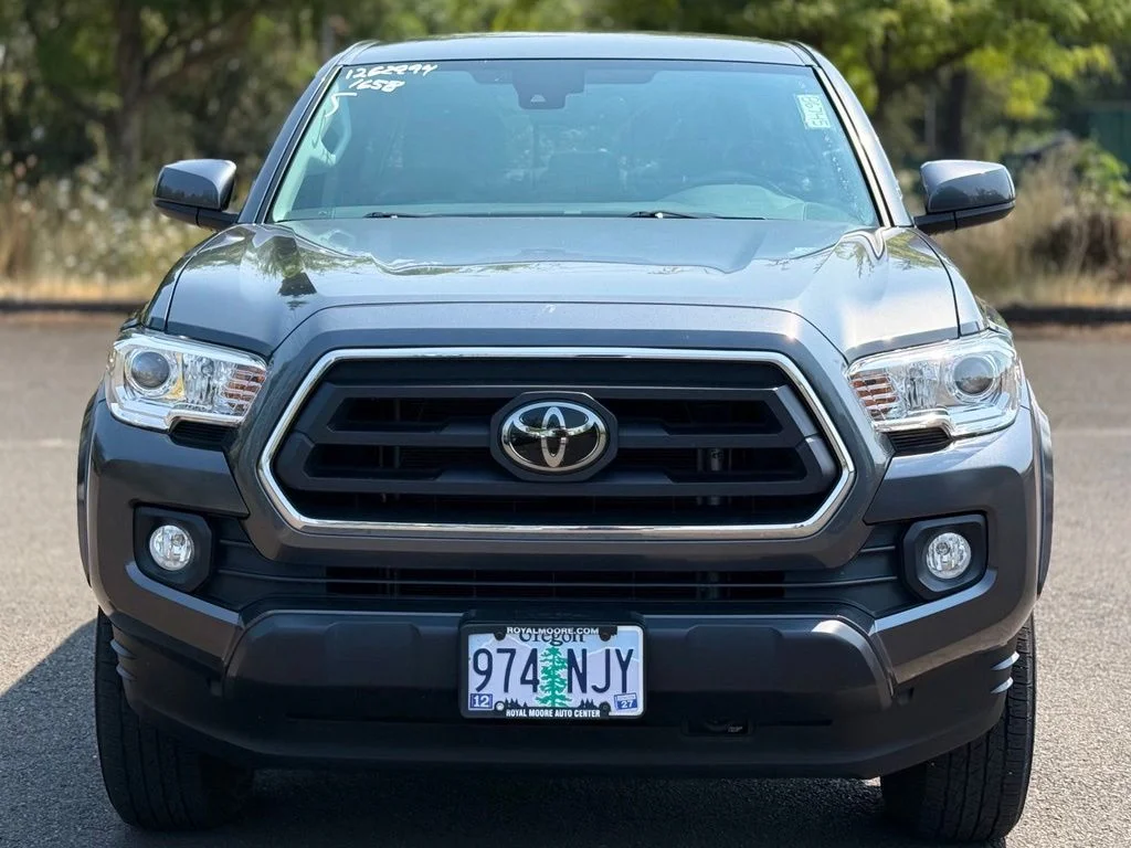 Used 2021 Gray Toyota SR5 image 8