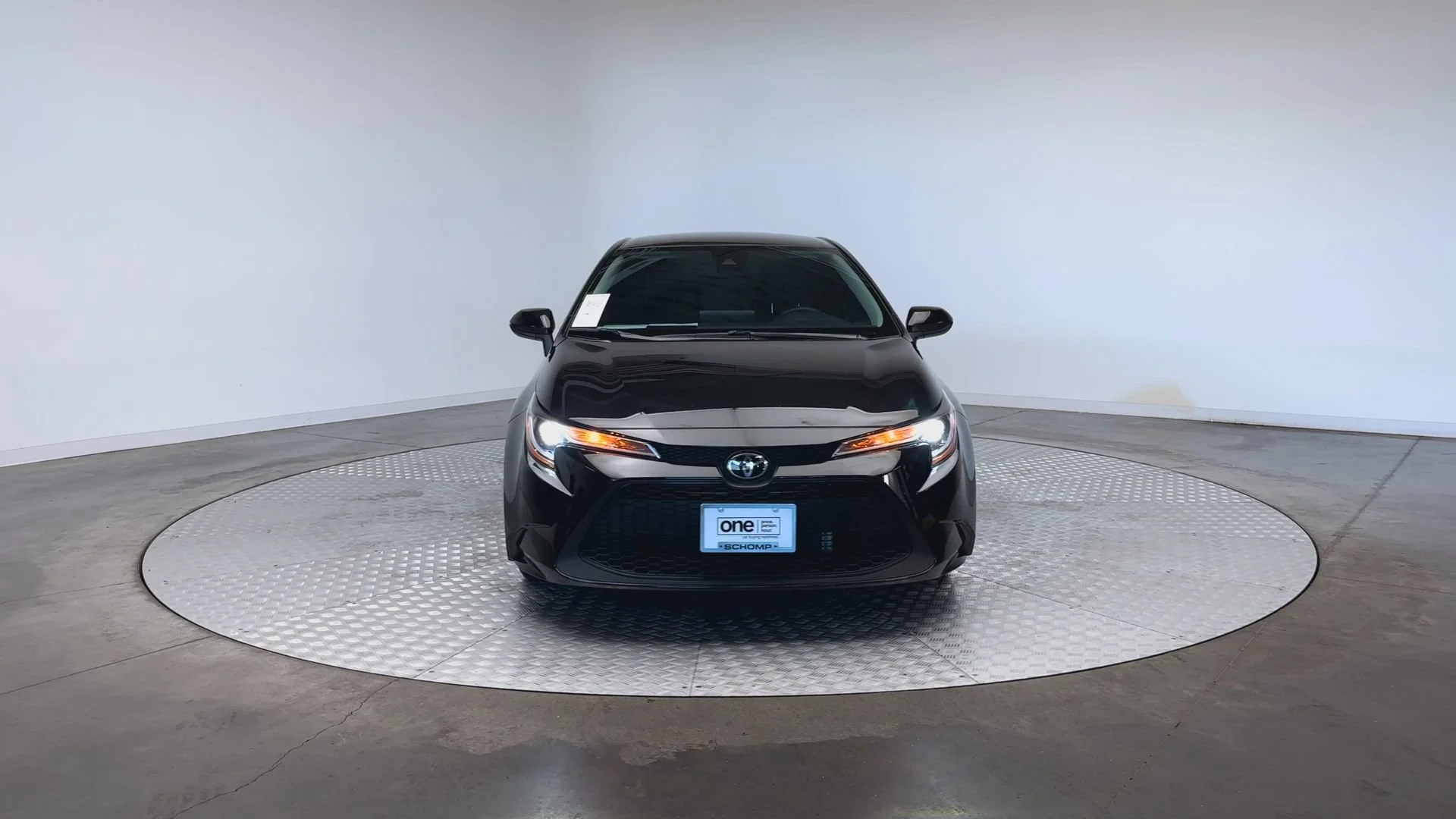 Used 2022 Black Sand Pearl Toyota L image 3