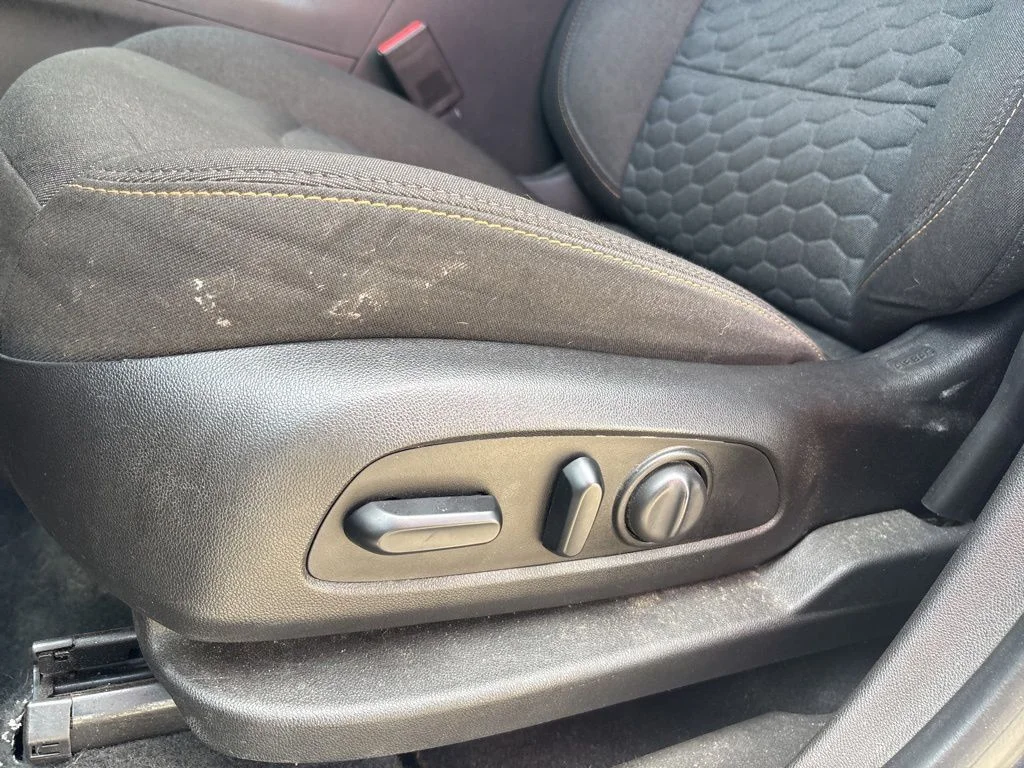 Used 2019 Blue Chevrolet LT image 13
