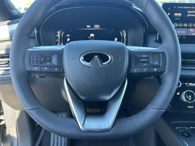 New 2027 GRAPHITE SHADOW INFINITI Luxe AWD image 24