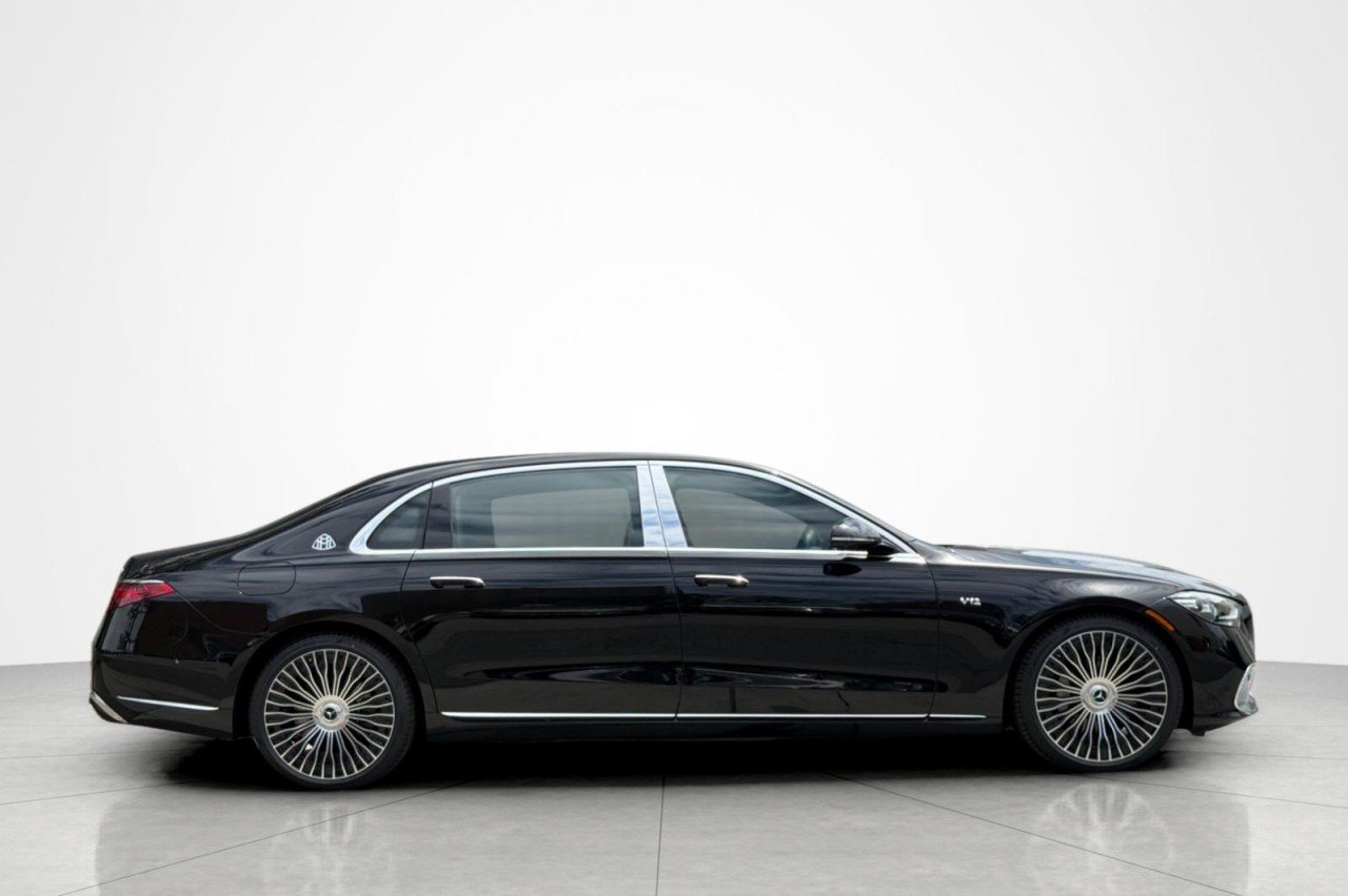 Used 2026 Obsidian Black Metallic Mercedes-Benz Maybach S 680 image 6