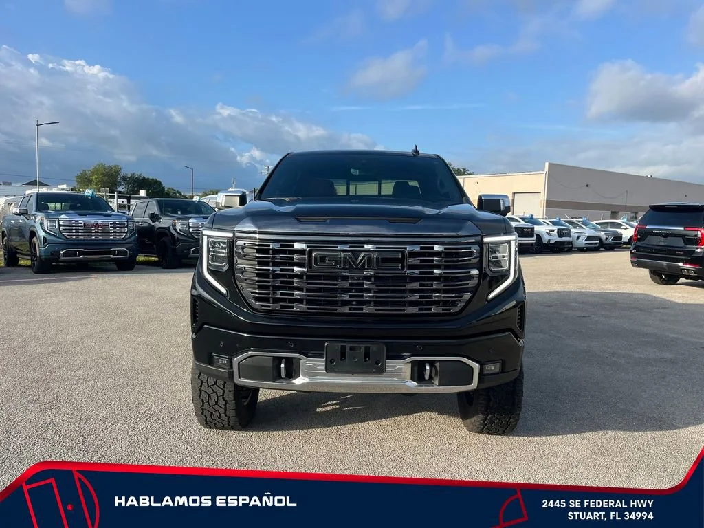 Used 2024 Onyx Black GMC Denali Ultimate image 2