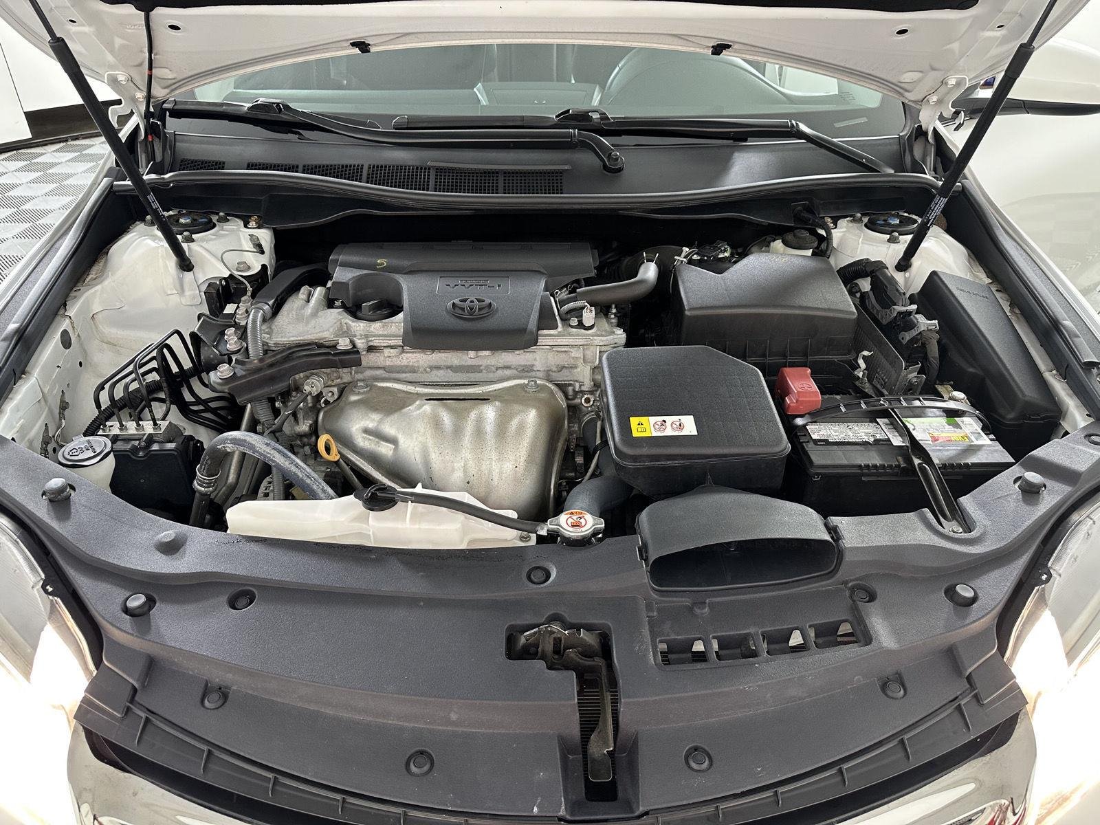 Used 2017 Blizzard Pearl Toyota XSE image 18