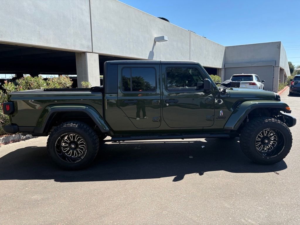 Used 2023 Green Jeep Sport S image 3