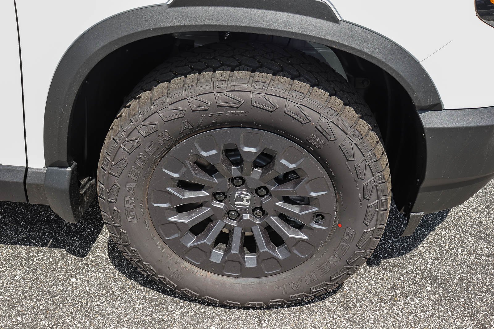 New 2026 Platinum White Pearl Honda TrailSport AWD image 6