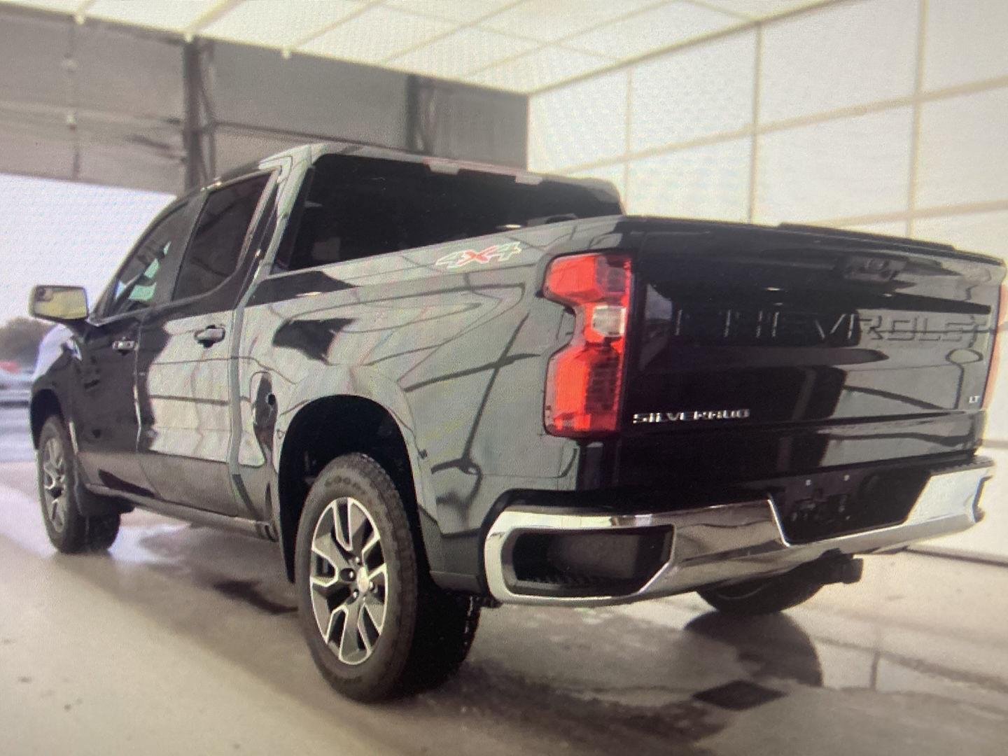 Used 2024 Dark Ash Metallic Chevrolet LT image 10