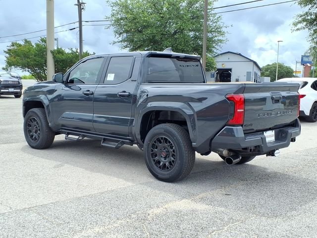 Certified Used 2025  Toyota SR5 image 27