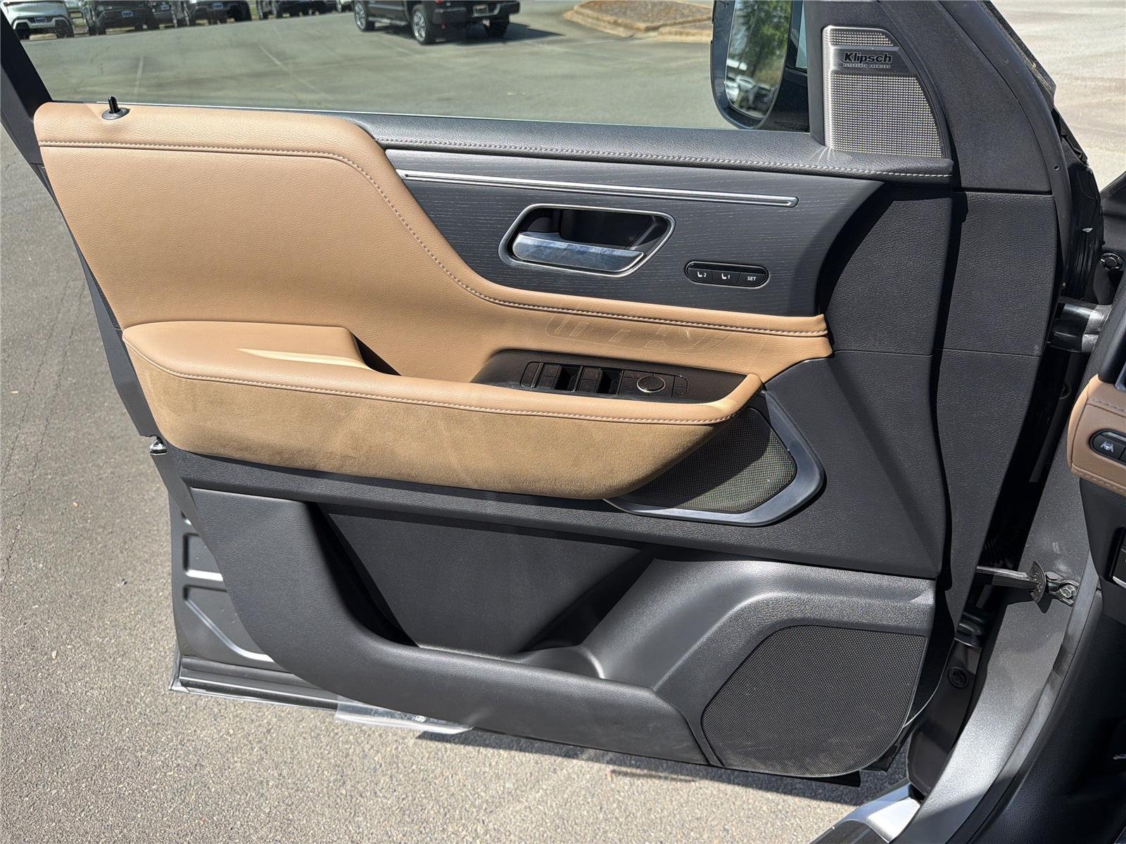 Used 2025 Dynamic Metal INFINITI SENSORY image 27