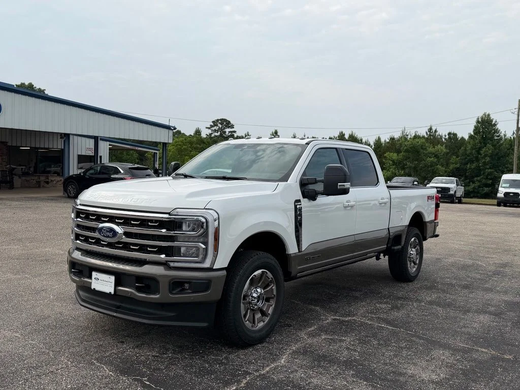 New 2026 Star White Metallic Tri-Coat Ford F-250® King Ranch® image 26
