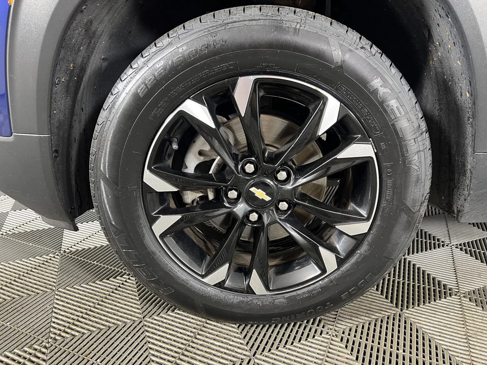 Used 2022 Blue Glow Metallic Chevrolet LT image 18
