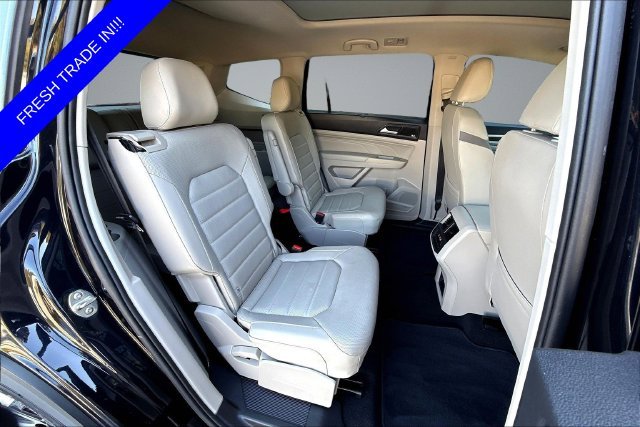 Used 2021 Black Volkswagen SEL Premium image 27