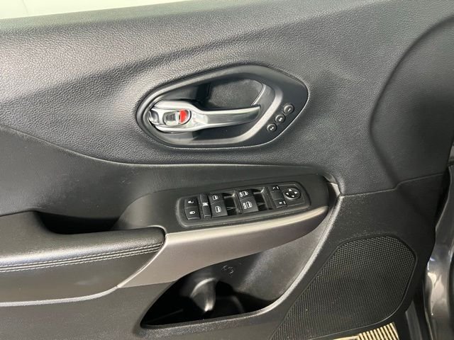 Certified Used 2019 Gray Jeep Limited image 19