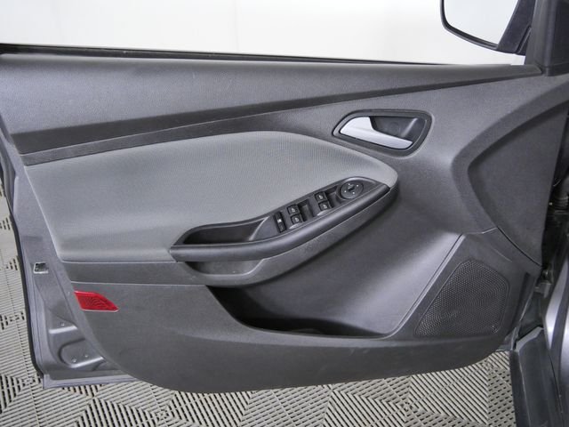 Used 2013  Ford SE image 20