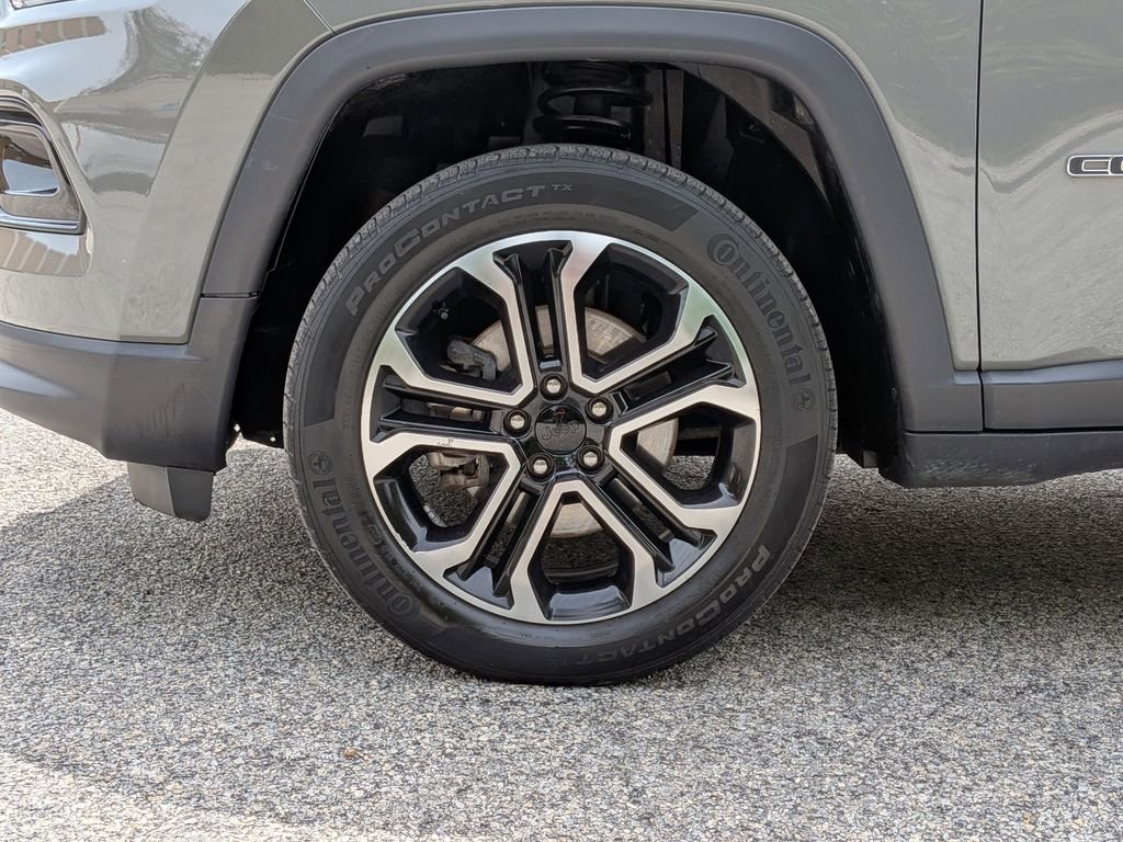 Used 2022 Gray Jeep Limited image 26