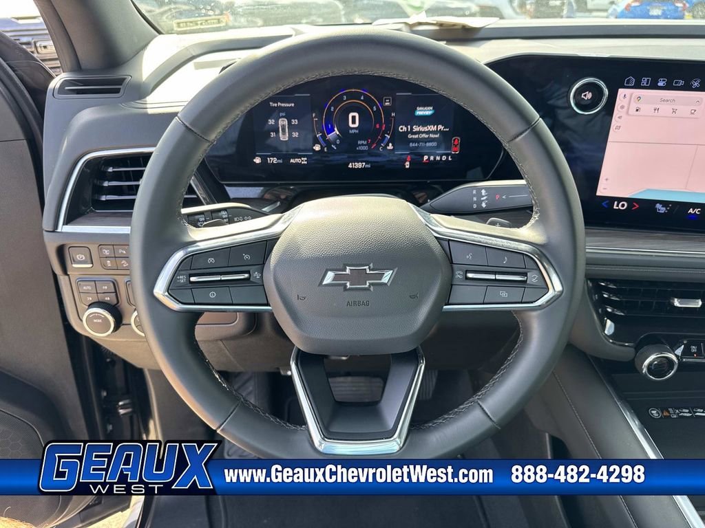 Used 2025 Black Chevrolet Z71 image 46
