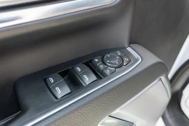Used 2024 White GMC Denali image 16