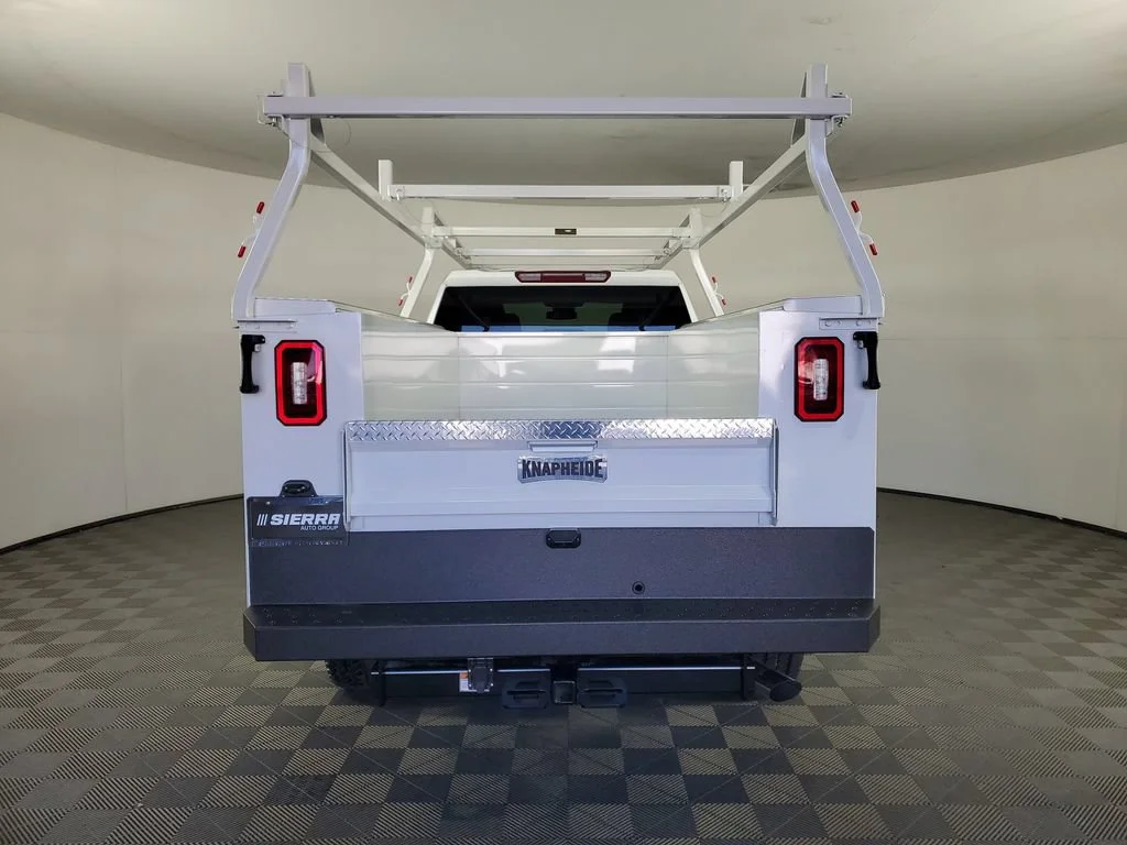 New 2026 Summit White Chevrolet WT image 5