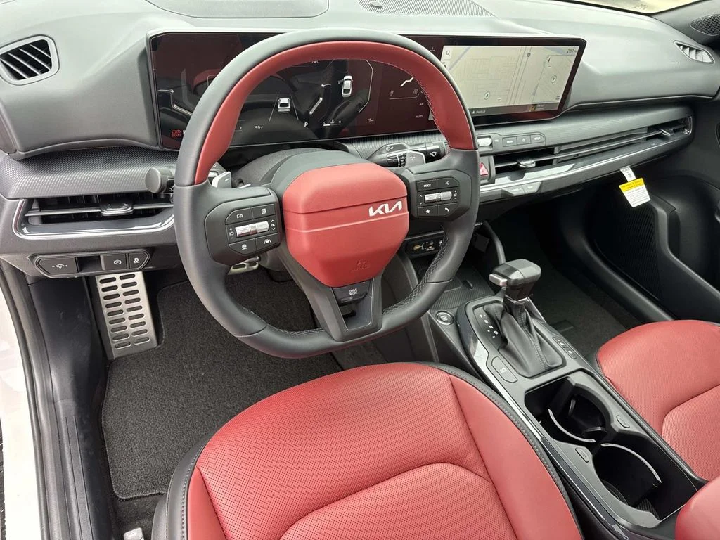 New 2025 Snow White Pearl Kia GT-Line Turbo image 10