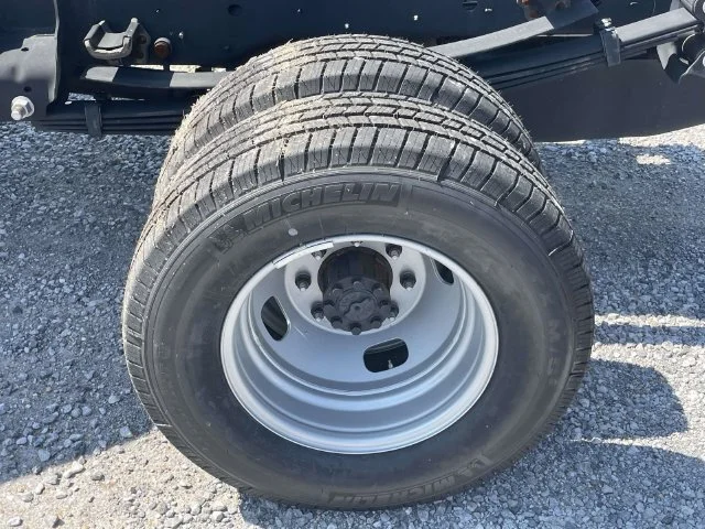 2026 Ford F-350 Super Duty Chassis Cab XL - Photo 9