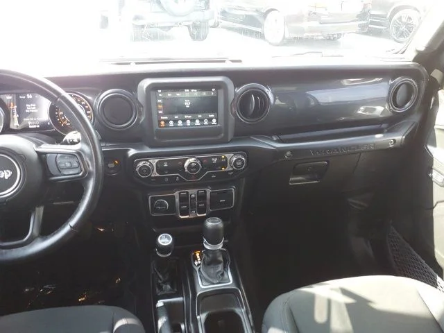 Used 2022 Black Jeep Unlimited Sport Altitude image 7
