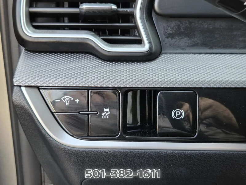 Used 2025 Steel Gray KIA LX FWD image 30
