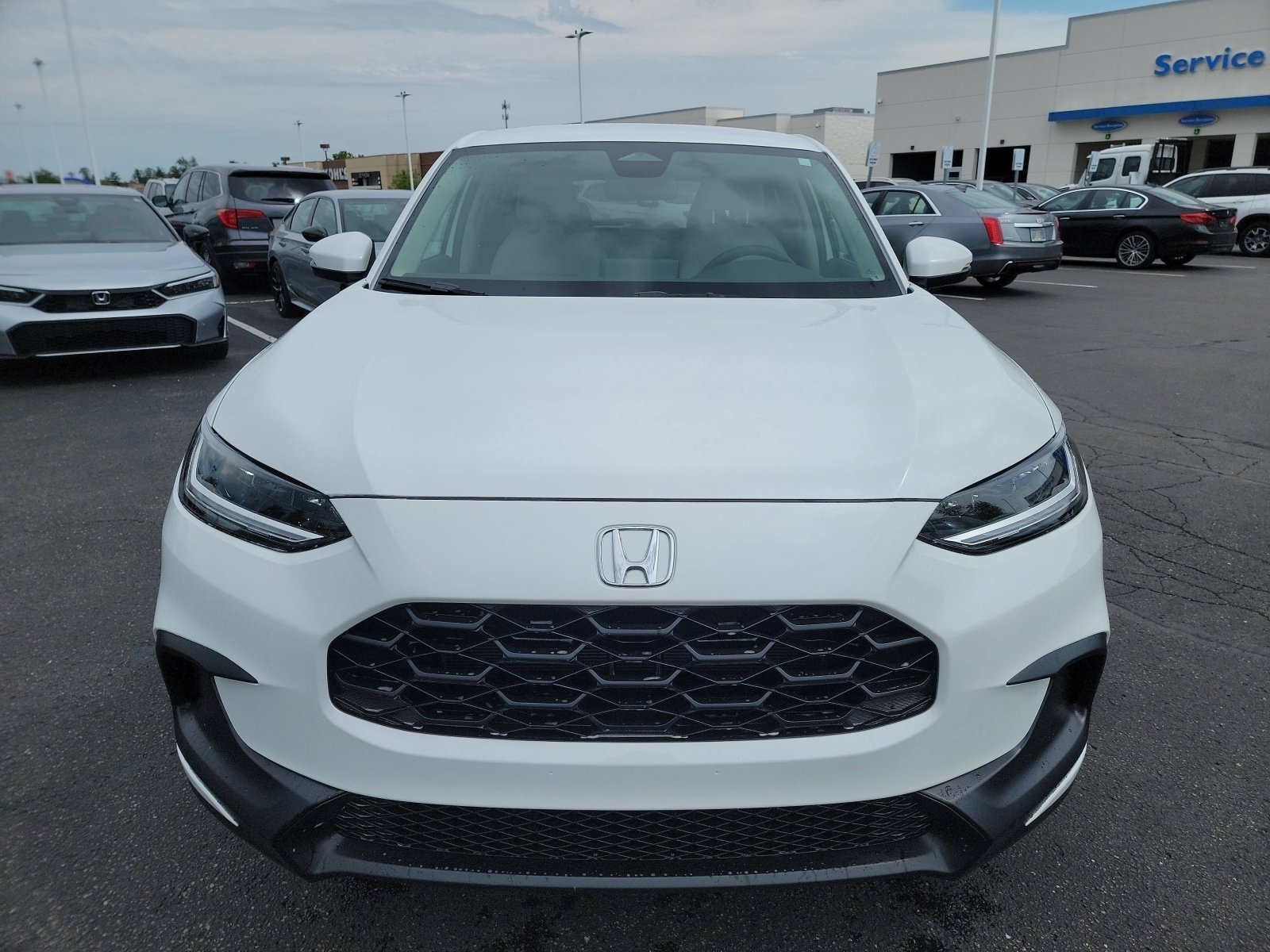 New 2027 Platinum White Pearl Honda LX image 2