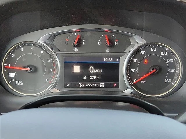 Used 2023 Black GMC SLT All-Wheel Drive image 18