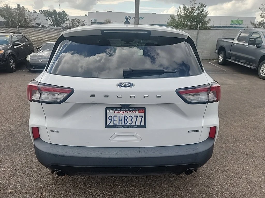 Used 2022 White Ford SE image 11